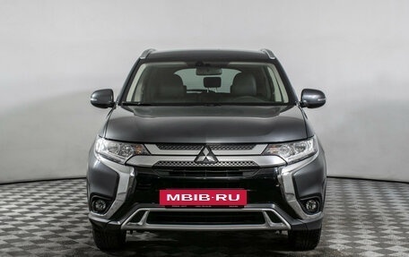 Mitsubishi Outlander III рестайлинг 3, 2019 год, 2 390 000 рублей, 2 фотография