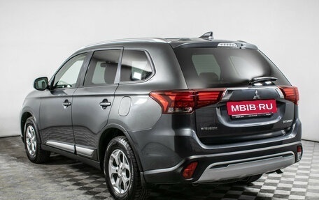 Mitsubishi Outlander III рестайлинг 3, 2019 год, 2 390 000 рублей, 7 фотография