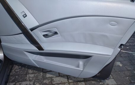 BMW 5 серия, 2003 год, 2 200 000 рублей, 16 фотография