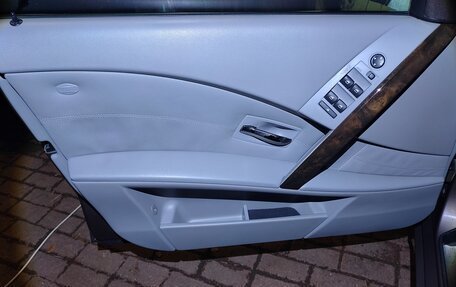 BMW 5 серия, 2003 год, 2 200 000 рублей, 25 фотография