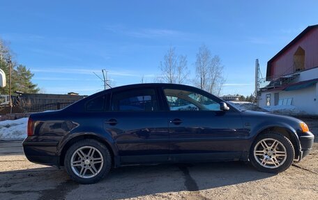 Volkswagen Passat B5+ рестайлинг, 1997 год, 320 000 рублей, 3 фотография