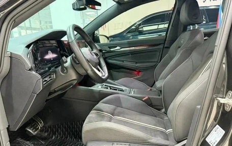 Volkswagen Golf VIII, 2022 год, 1 620 000 рублей, 6 фотография