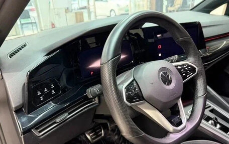 Volkswagen Golf VIII, 2022 год, 1 620 000 рублей, 7 фотография