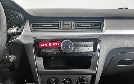 Skoda Rapid I, 2017 год, 1 250 000 рублей, 18 фотография