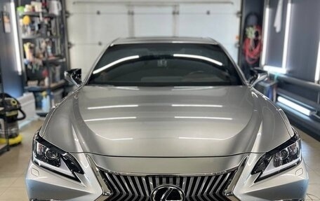 Lexus ES VII, 2020 год, 4 550 000 рублей, 1 фотография