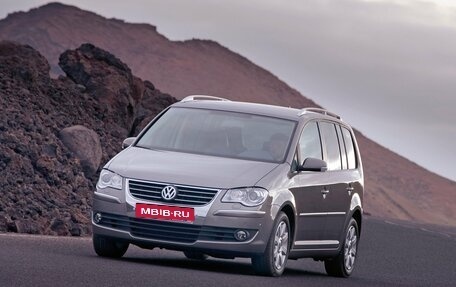 Volkswagen Touran III, 2007 год, 410 000 рублей, 1 фотография