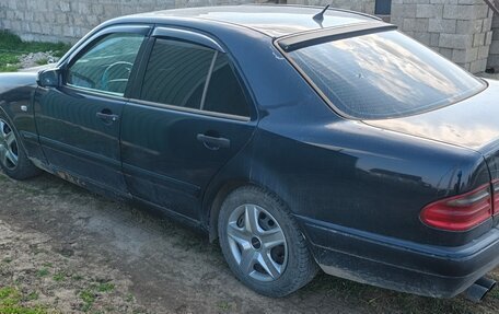 Mercedes-Benz E-Класс, 1998 год, 490 000 рублей, 12 фотография