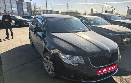 Skoda Superb III рестайлинг, 2013 год, 950 000 рублей, 1 фотография