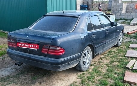 Mercedes-Benz E-Класс, 1998 год, 490 000 рублей, 15 фотография