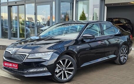 Skoda Superb III рестайлинг, 2025 год, 3 350 000 рублей, 1 фотография