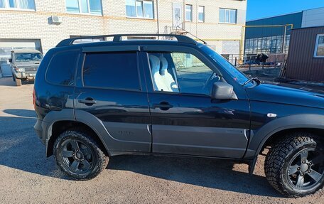 Chevrolet Niva I рестайлинг, 2018 год, 900 000 рублей, 2 фотография