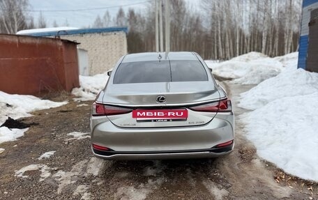 Lexus ES VII, 2020 год, 4 550 000 рублей, 14 фотография