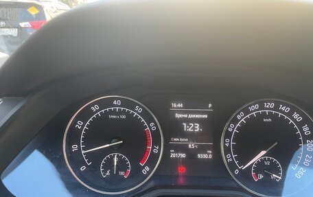 Skoda Superb III рестайлинг, 2016 год, 1 850 000 рублей, 8 фотография