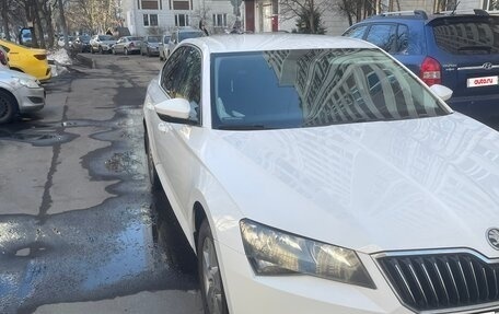 Skoda Superb III рестайлинг, 2016 год, 1 850 000 рублей, 6 фотография