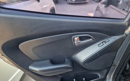 Hyundai ix35 I рестайлинг, 2011 год, 980 000 рублей, 12 фотография