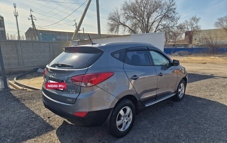 Hyundai ix35 I рестайлинг, 2011 год, 980 000 рублей, 3 фотография