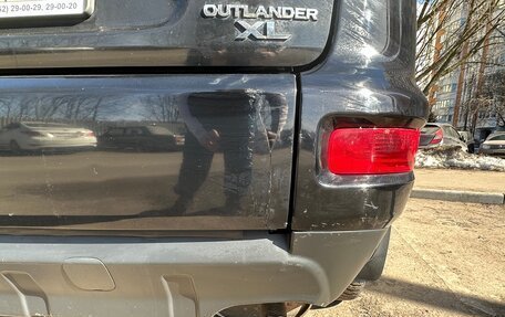 Mitsubishi Outlander III рестайлинг 3, 2010 год, 750 000 рублей, 10 фотография