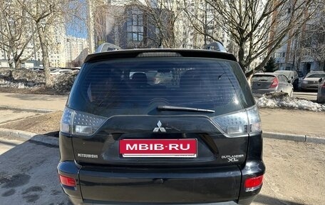 Mitsubishi Outlander III рестайлинг 3, 2010 год, 750 000 рублей, 4 фотография