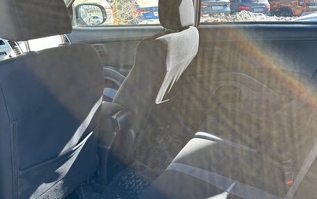 Mitsubishi Outlander III рестайлинг 3, 2010 год, 750 000 рублей, 16 фотография