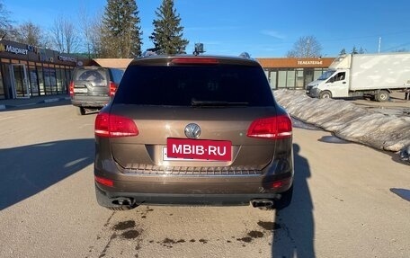 Volkswagen Touareg III, 2014 год, 2 300 000 рублей, 2 фотография