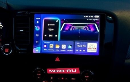 Mitsubishi Outlander III рестайлинг 3, 2015 год, 1 900 000 рублей, 17 фотография