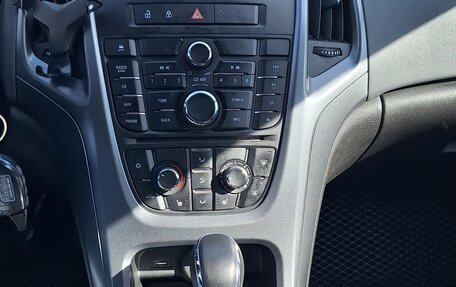 Opel Astra J, 2013 год, 920 000 рублей, 16 фотография