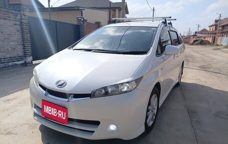 Toyota Wish II, 2011 год, 1 370 000 рублей, 2 фотография