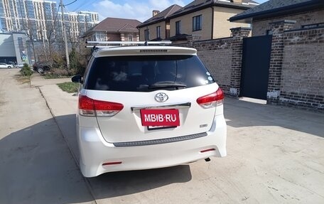 Toyota Wish II, 2011 год, 1 370 000 рублей, 7 фотография