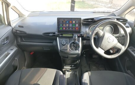 Toyota Wish II, 2011 год, 1 370 000 рублей, 19 фотография