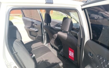 Toyota Wish II, 2011 год, 1 370 000 рублей, 27 фотография