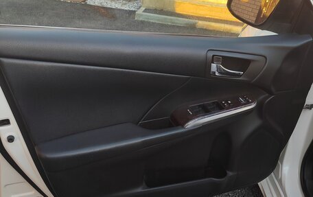 Toyota Camry, 2017 год, 2 000 000 рублей, 7 фотография