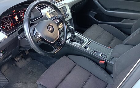 Volkswagen Passat B8 рестайлинг, 2016 год, 1 880 000 рублей, 3 фотография