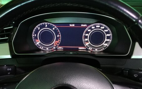 Volkswagen Passat B8 рестайлинг, 2016 год, 1 880 000 рублей, 6 фотография