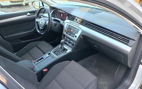 Volkswagen Passat B8 рестайлинг, 2016 год, 1 880 000 рублей, 4 фотография