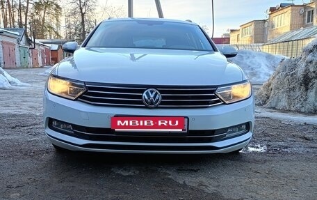 Volkswagen Passat B8 рестайлинг, 2016 год, 1 880 000 рублей, 2 фотография