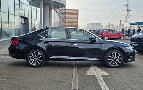 Skoda Superb III рестайлинг, 2025 год, 3 350 000 рублей, 4 фотография