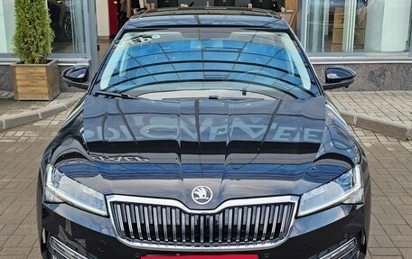 Skoda Superb III рестайлинг, 2025 год, 3 350 000 рублей, 2 фотография
