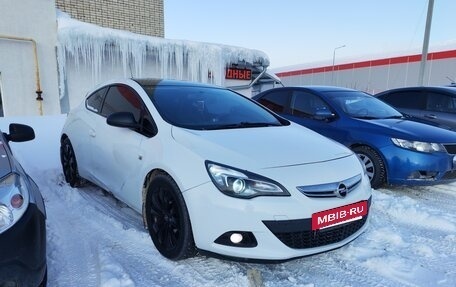 Opel Astra J, 2013 год, 840 000 рублей, 2 фотография