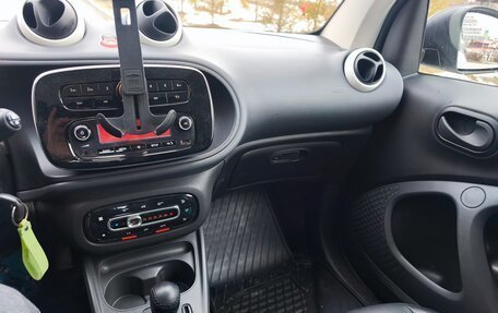 Smart Fortwo III, 2018 год, 1 200 000 рублей, 10 фотография