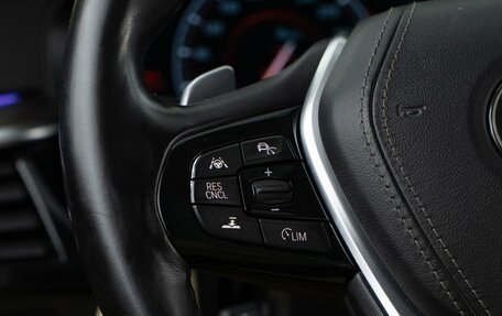 BMW 5 серия, 2019 год, 3 597 077 рублей, 16 фотография