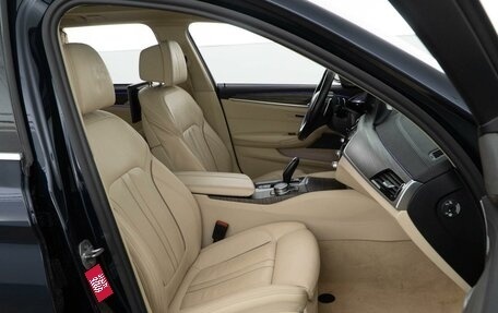 BMW 5 серия, 2019 год, 3 597 077 рублей, 8 фотография