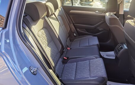 Volkswagen Passat B8 рестайлинг, 2022 год, 2 500 000 рублей, 26 фотография