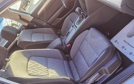 Volkswagen Passat B8 рестайлинг, 2022 год, 2 500 000 рублей, 29 фотография