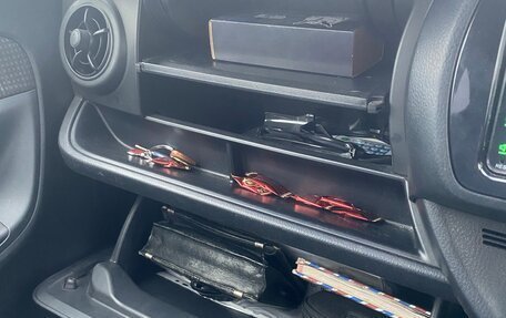 Toyota Vitz, 2017 год, 1 200 000 рублей, 10 фотография