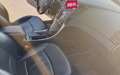 Hyundai Sonata VI, 2011 год, 1 000 000 рублей, 19 фотография