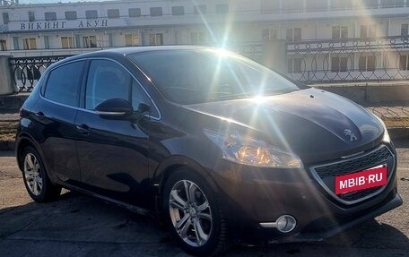 Peugeot 208 II, 2013 год, 750 000 рублей, 2 фотография