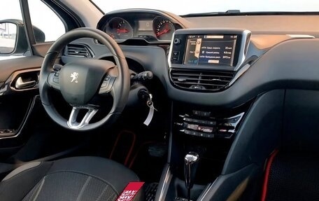 Peugeot 208 II, 2013 год, 750 000 рублей, 15 фотография