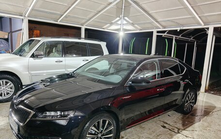 Skoda Superb III рестайлинг, 2024 год, 4 500 000 рублей, 2 фотография