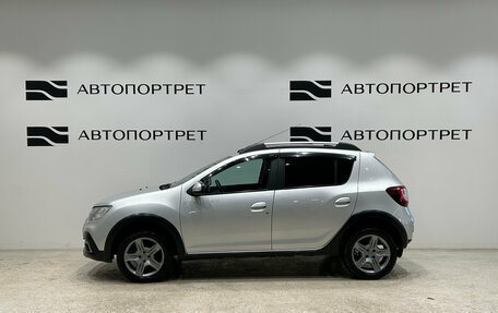 Renault Sandero II рестайлинг, 2019 год, 999 000 рублей, 4 фотография