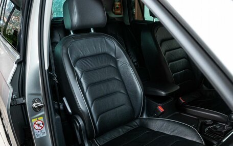 Volkswagen Tiguan II, 2019 год, 2 699 000 рублей, 10 фотография